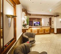 Star-Apart Hansa Hotel Lobby
