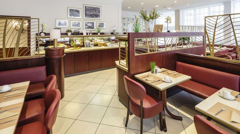 <b>Star-Apart Hansa Hotel Restaurant</b>. Images powered by <a href="https://iceportal.shijigroup.com/" title="IcePortal" target="_blank">IcePortal</a>.