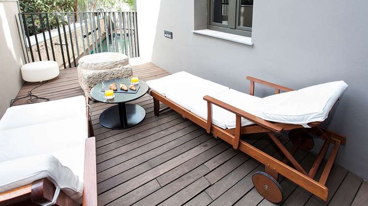 Caro Hotel Room