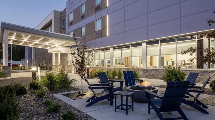 Microtel Inn & Suites by Wyndham Exterior
