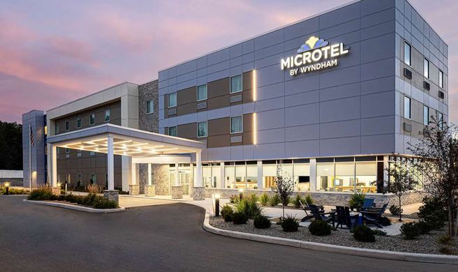 Microtel Inn & Suites by Wyndham Exterior