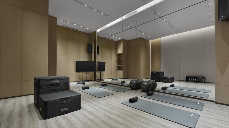 <b>Hilton Zhuhai Recreation</b>. Images powered by <a href="https://iceportal.shijigroup.com/" title="IcePortal" target="_blank">IcePortal</a>.