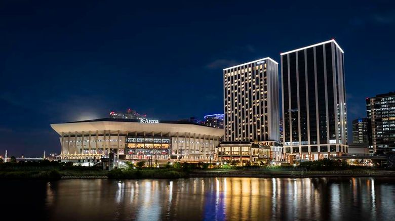 <b>Hilton Yokohama Exterior</b>. Images powered by <a href="https://iceportal.shijigroup.com/" title="IcePortal" target="_blank">IcePortal</a>.