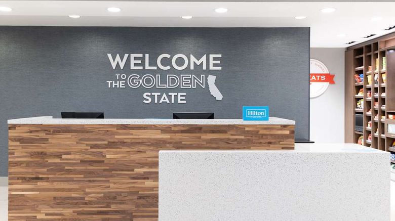 <b>Hampton Inn & Suites Sonoma Wine Country Lobby</b>. Images powered by <a href="https://iceportal.shijigroup.com/" title="IcePortal" target="_blank">IcePortal</a>.