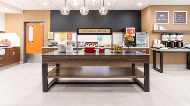 <b>Hampton Inn & Suites Sonoma Wine Country Restaurant</b>. Images powered by <a href="https://iceportal.shijigroup.com/" title="IcePortal" target="_blank">IcePortal</a>.