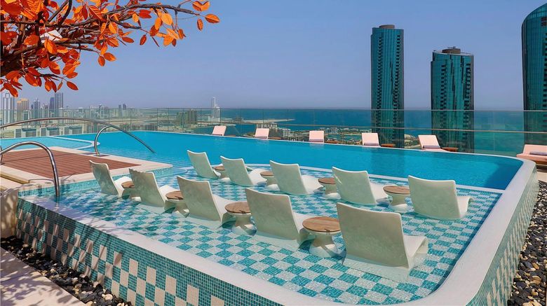 <b>Conrad Bahrain Financial Harbour Pool</b>. Images powered by <a href="https://iceportal.shijigroup.com/" title="IcePortal" target="_blank">IcePortal</a>.
