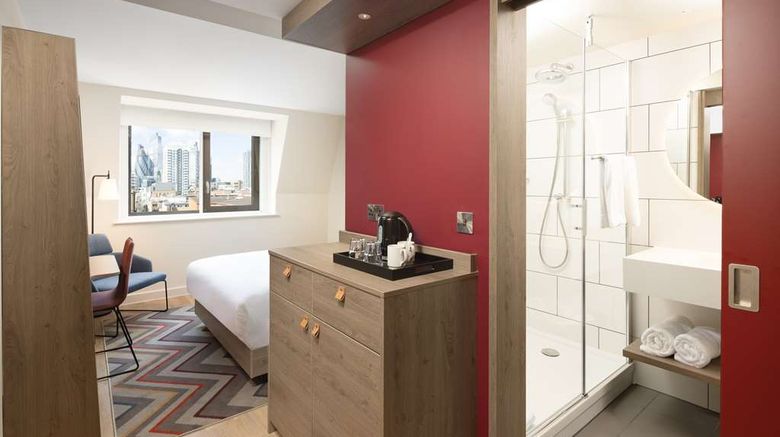 <b>Hampton by Hilton London City Room</b>. Images powered by <a href="https://iceportal.shijigroup.com/" title="IcePortal" target="_blank">IcePortal</a>.