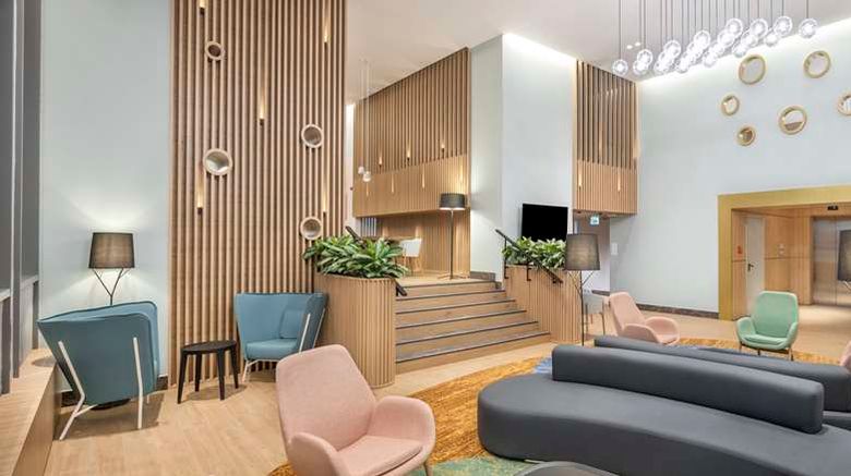 <b>Hilton Garden Inn Tbilisi Riverview Lobby</b>. Images powered by <a href="https://iceportal.shijigroup.com/" title="IcePortal" target="_blank">IcePortal</a>.