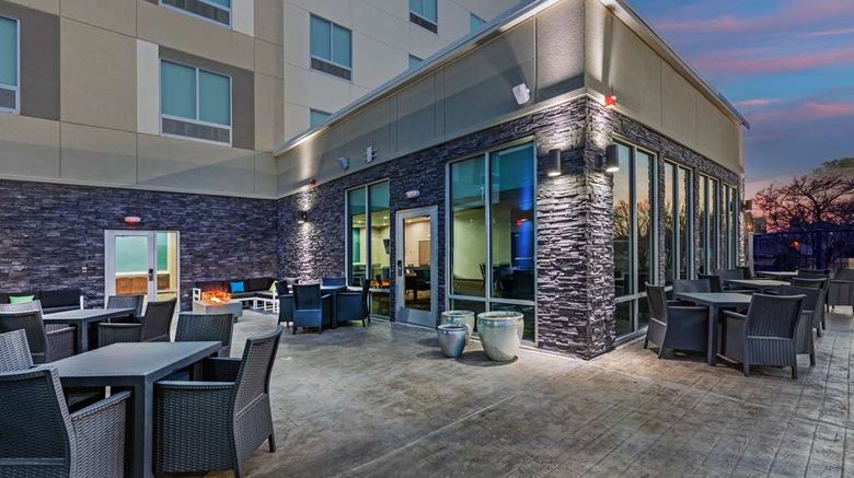 <b>Hampton Inn & Suites Canyon Exterior</b>. Images powered by <a href="https://iceportal.shijigroup.com/" title="IcePortal" target="_blank">IcePortal</a>.