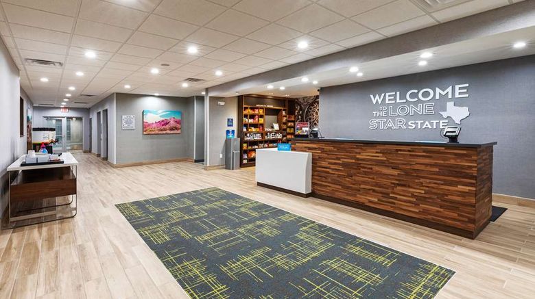 <b>Hampton Inn & Suites Canyon Lobby</b>. Images powered by <a href="https://iceportal.shijigroup.com/" title="IcePortal" target="_blank">IcePortal</a>.