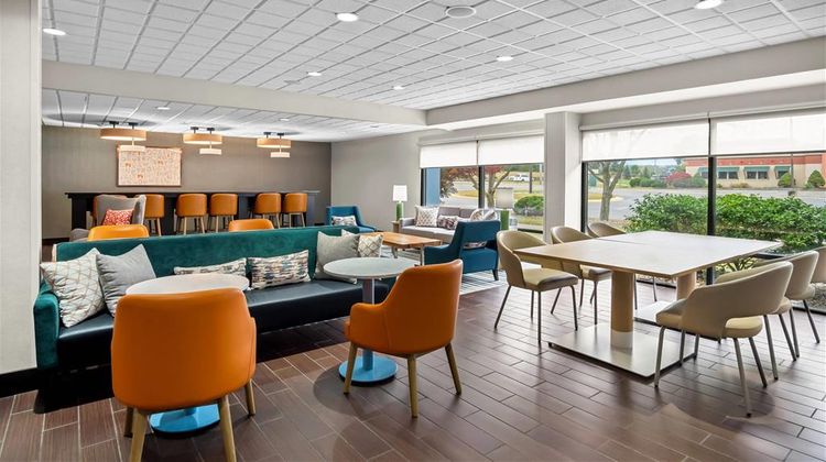 Comfort Inn Cadillac Lobby