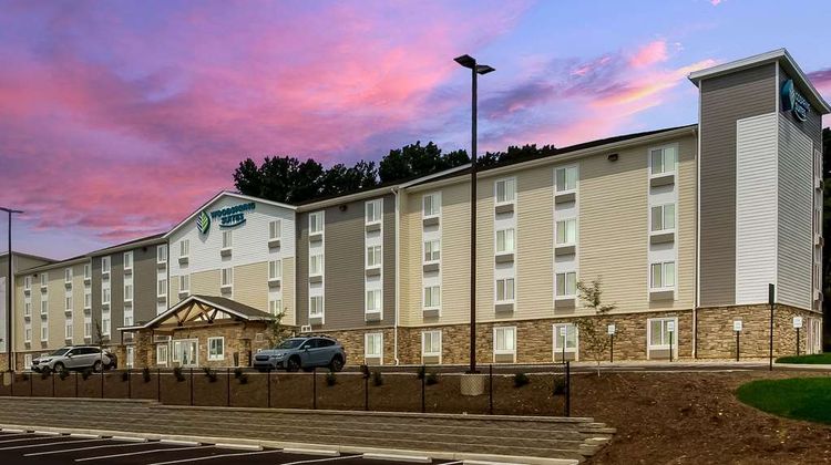 WoodSpring Suites Exterior