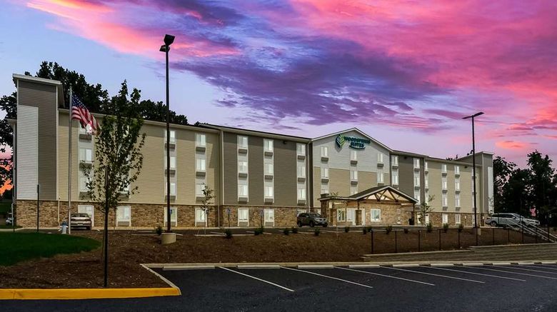 <b>WoodSpring Suites Exterior</b>. Images powered by <a href="https://iceportal.shijigroup.com/" title="IcePortal" target="_blank">IcePortal</a>.