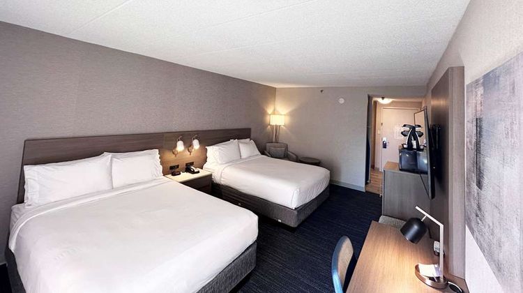 Wingate by Wyndham Waynesboro Room