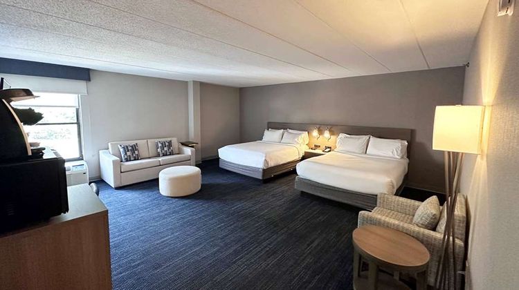 Wingate by Wyndham Waynesboro Room