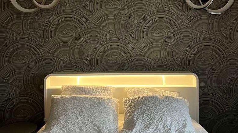 <b>VillaPona Hotel & Spa Suite</b>. Images powered by <a href="https://iceportal.shijigroup.com/" title="IcePortal" target="_blank">IcePortal</a>.