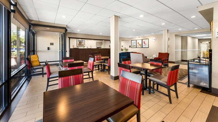 SureStay Plus by Best Western Reading N Restaurant
