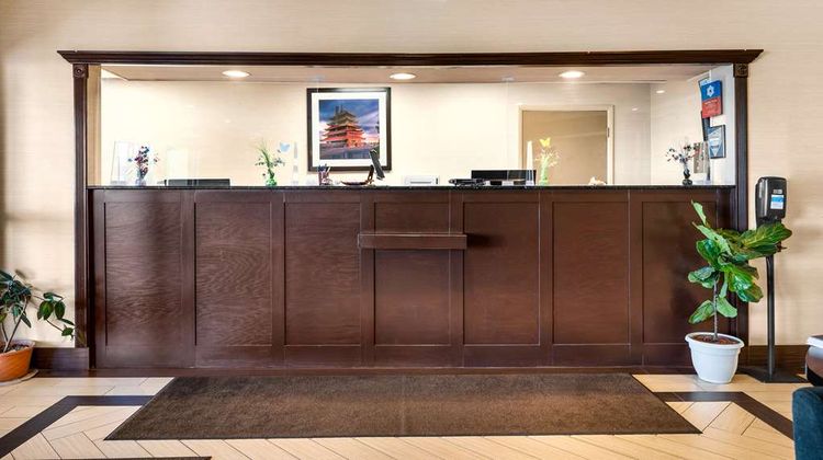 SureStay Plus by Best Western Reading N Lobby