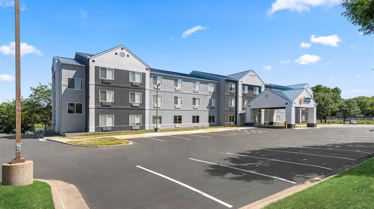 Comfort Inn & Suites Exterior