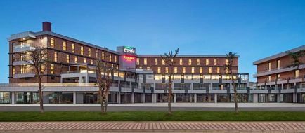 Ramada Plaza By Wyndham Batman Exterior