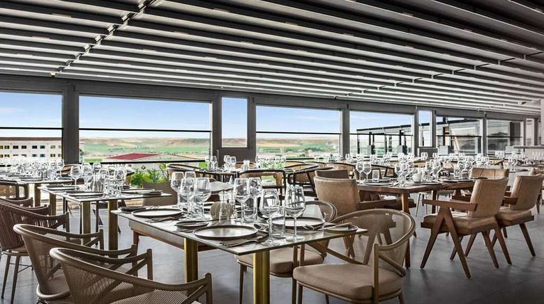 <b>Ramada Plaza By Wyndham Batman Restaurant</b>. Images powered by <a href="https://iceportal.shijigroup.com/" title="IcePortal" target="_blank">IcePortal</a>.