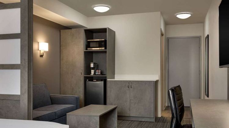Microtel Inn & Suites by Wyndham Suite