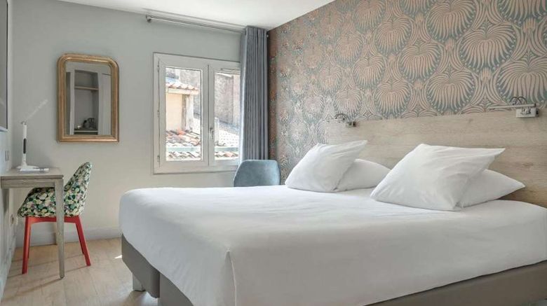 <b>Grand Hotel Dauphine Room</b>. Images powered by <a href="https://iceportal.shijigroup.com/" title="IcePortal" target="_blank">IcePortal</a>.