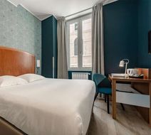 Grand Hotel Dauphine Room