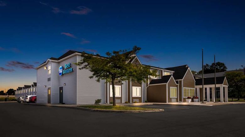 <b>BW Buffalo Inn & Suites Exterior</b>. Images powered by <a href="https://iceportal.shijigroup.com/" title="IcePortal" target="_blank">IcePortal</a>.