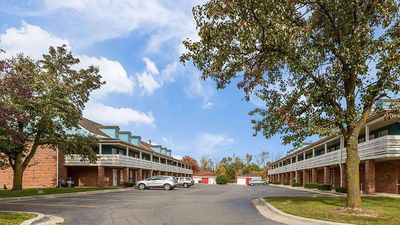 Travelodge by Wyndham Canton/Livonia Area, MI