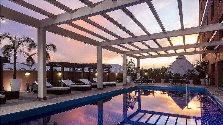 Barcelo Guadalajara Pool