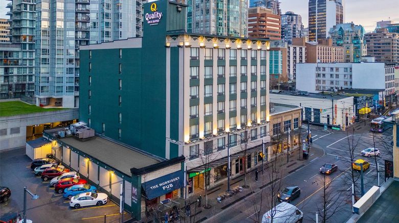 <b>Quality Inn & Suites Vancouver Downtown Exterior</b>. Images powered by <a href="https://iceportal.shijigroup.com/" title="IcePortal" target="_blank">IcePortal</a>.