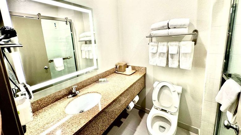 <b>Baymont by Wyndham Richmond I-70 Room</b>. Images powered by <a href="https://iceportal.shijigroup.com/" title="IcePortal" target="_blank">IcePortal</a>.