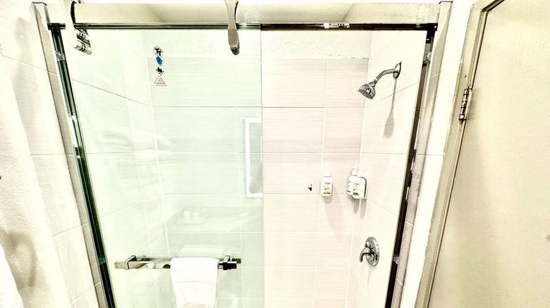 <b>Baymont by Wyndham Richmond I-70 Room</b>. Images powered by <a href="https://iceportal.shijigroup.com/" title="IcePortal" target="_blank">IcePortal</a>.