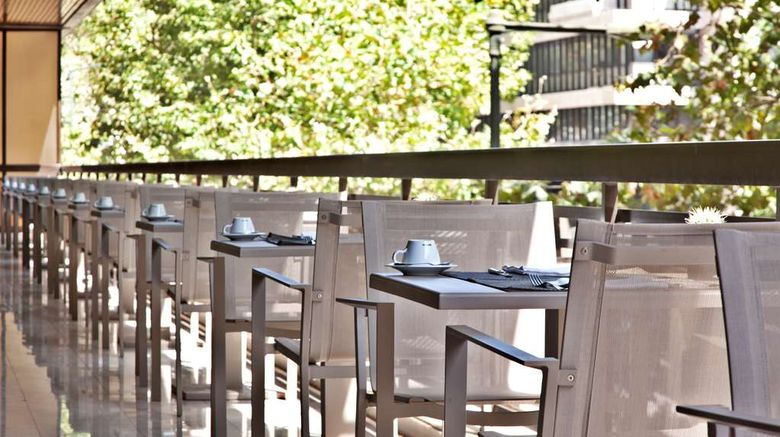 <b>Altis Grand Hotel Restaurant</b>. Images powered by <a href="https://iceportal.shijigroup.com/" title="IcePortal" target="_blank">IcePortal</a>.