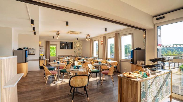 <b>Sure Hotel by BW Sarlat-la-Caneda Restaurant</b>. Images powered by <a href="https://iceportal.shijigroup.com/" title="IcePortal" target="_blank">IcePortal</a>.