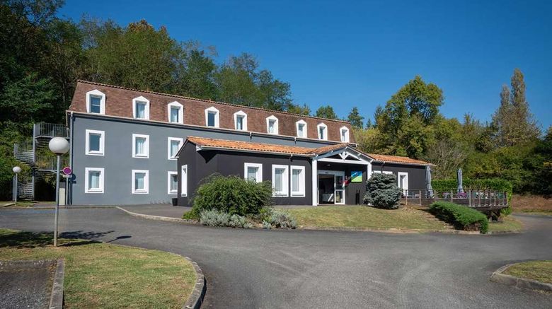 <b>Sure Hotel by BW Sarlat-la-Caneda Exterior</b>. Images powered by <a href="https://iceportal.shijigroup.com/" title="IcePortal" target="_blank">IcePortal</a>.