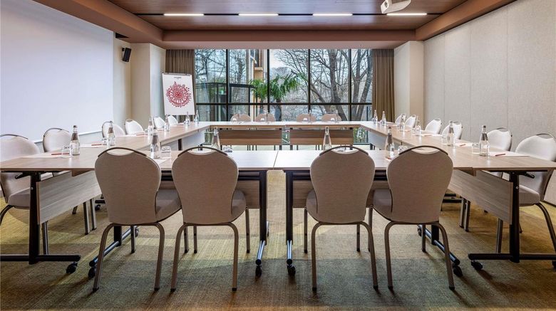 <b>Swissotel Tbilisi Meeting</b>. Images powered by <a href="https://iceportal.shijigroup.com/" title="IcePortal" target="_blank">IcePortal</a>.