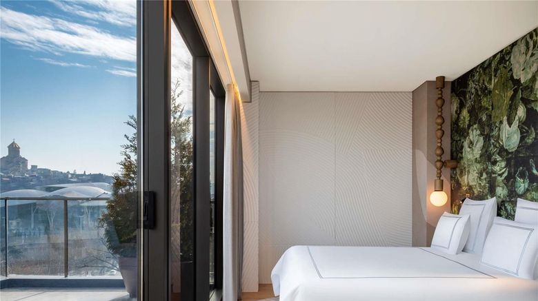 <b>Swissotel Tbilisi Suite</b>. Images powered by <a href="https://iceportal.shijigroup.com/" title="IcePortal" target="_blank">IcePortal</a>.