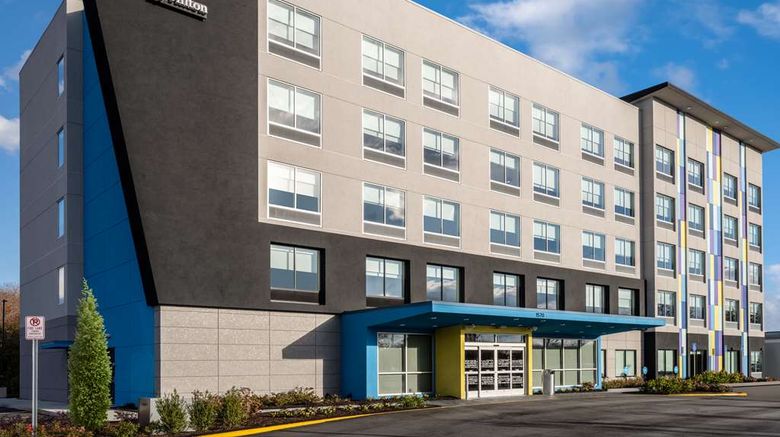 Tru by Hilton Chesapeake Greenbrier Exterior. Images powered by <a href="https://iceportal.shijigroup.com" target="_blank" rel="noopener">Ice Portal</a>.