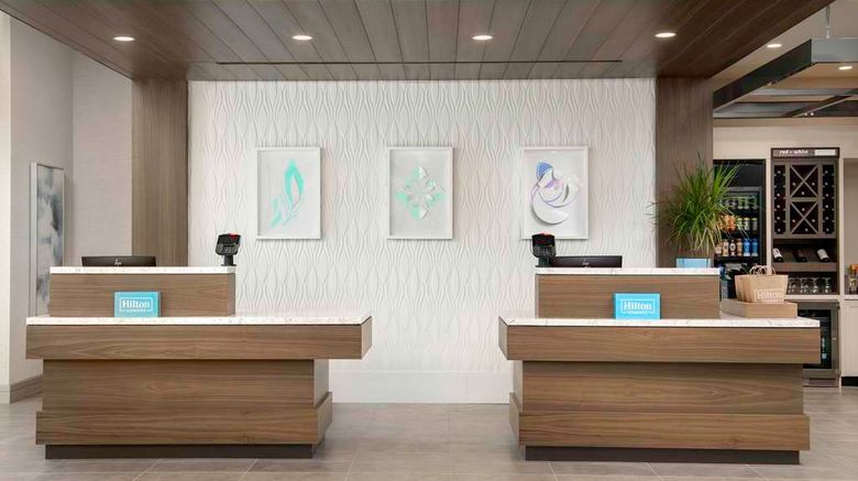 <b>Hilton Garden Inn Pensacola Downtown Lobby</b>. Images powered by <a href="https://iceportal.shijigroup.com/" title="IcePortal" target="_blank">IcePortal</a>.