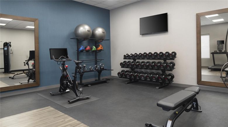 <b>Hampton Inn & Suites Somerset Health</b>. Images powered by <a href="https://iceportal.shijigroup.com/" title="IcePortal" target="_blank">IcePortal</a>.