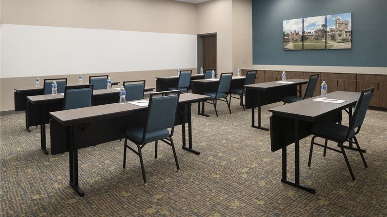 <b>Hampton Inn & Suites Somerset Meeting</b>. Images powered by <a href="https://iceportal.shijigroup.com/" title="IcePortal" target="_blank">IcePortal</a>.