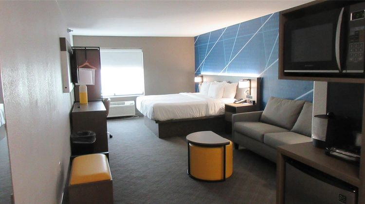 Comfort Inn & Suites Grand Forks Suite