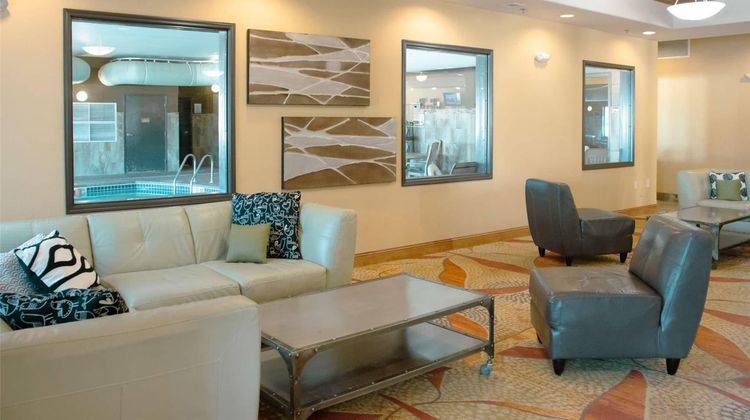 Comfort Inn & Suites Grand Forks Lobby
