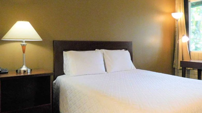 <b>Travelodge by Wyndham Canyonville Room</b>. Images powered by <a href="https://iceportal.shijigroup.com/" title="IcePortal" target="_blank">IcePortal</a>.