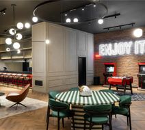 Radisson RED Izmir Point Bornova Lobby