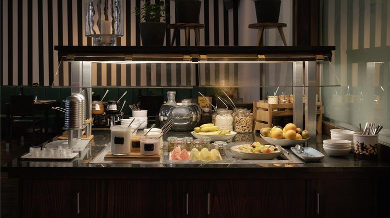 <b>Flemings Hotel Muenchen Schwabing Restaurant</b>. Images powered by <a href="https://iceportal.shijigroup.com/" title="IcePortal" target="_blank">IcePortal</a>.