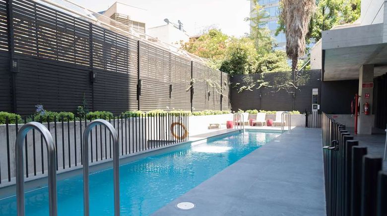 <b>Ola Santiago Providencia, Tapestry Coll Pool</b>. Images powered by <a href="https://iceportal.shijigroup.com/" title="IcePortal" target="_blank">IcePortal</a>.
