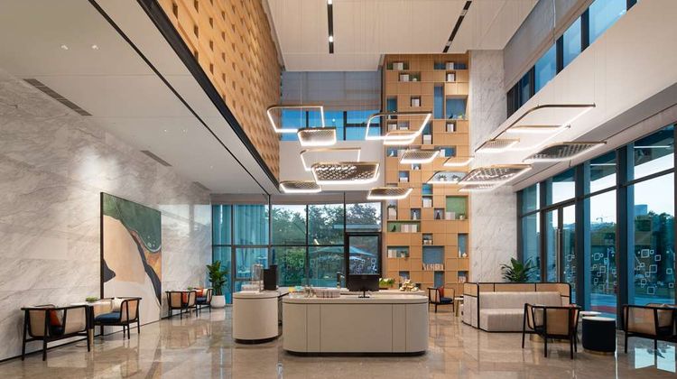Hilton Garden Inn Guangming Hongqiao Prk Lobby